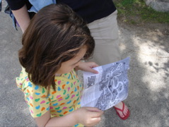 At the Zoo... Novi liked to use the map to get us around.