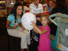 Saloumeh and Valerie and her balloon.